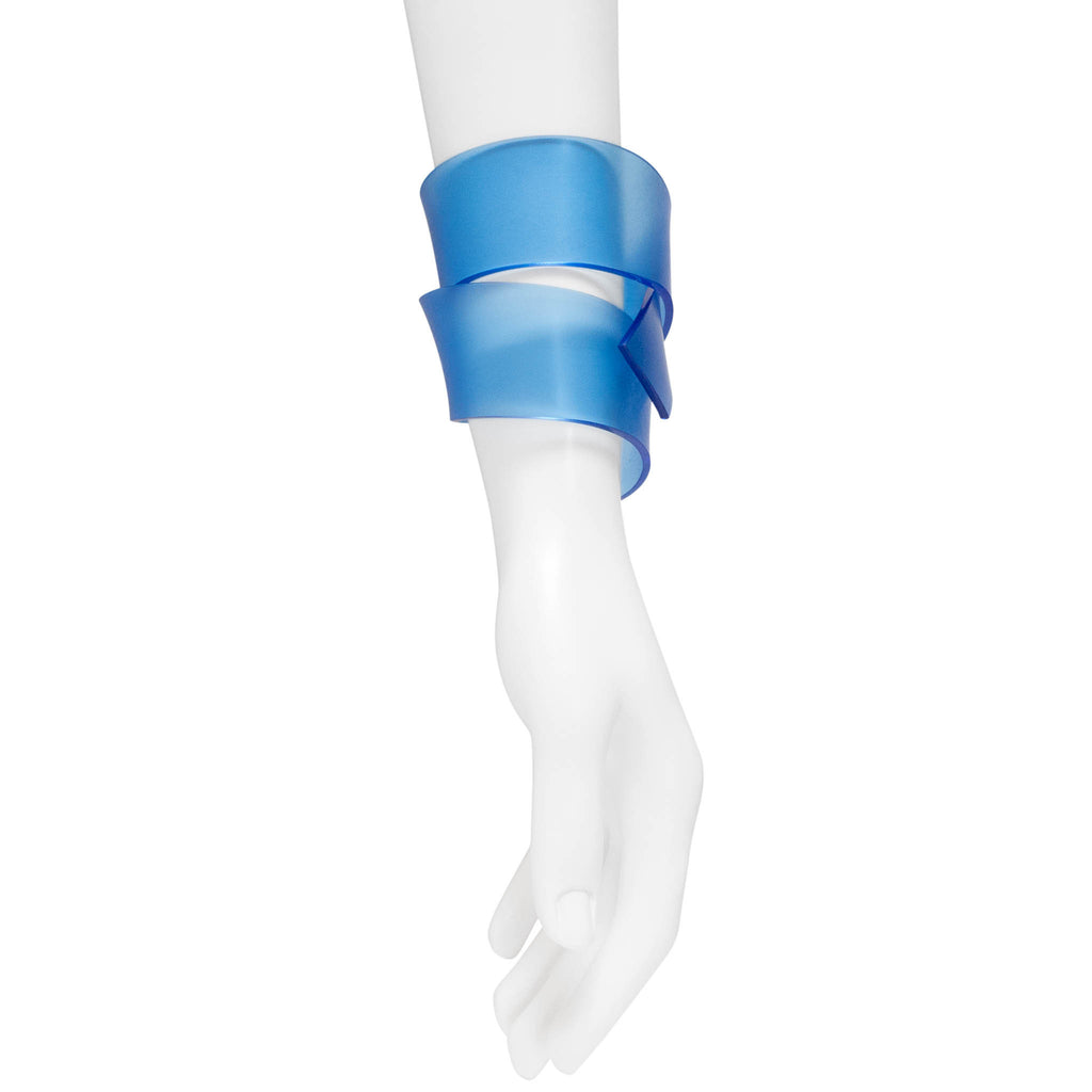 Ribbon Sculpture Bracelet